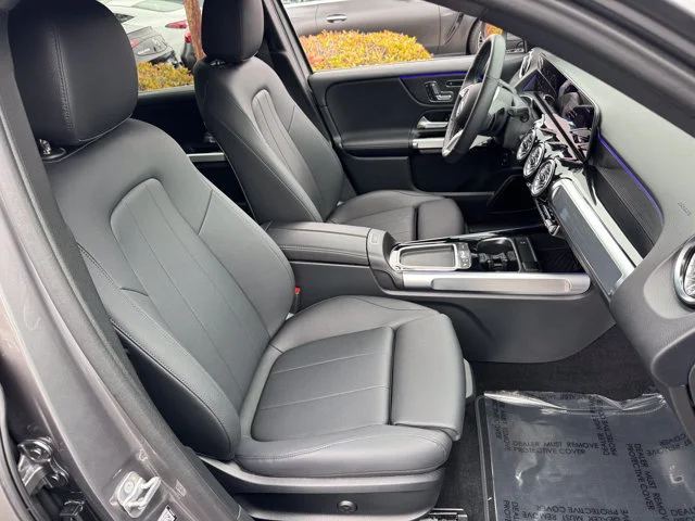 Used 2026 Mountain Grey Metallic Mercedes-Benz GLB 250 image 6