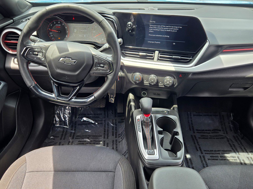 2025 Chevrolet Trax RS - Photo 16
