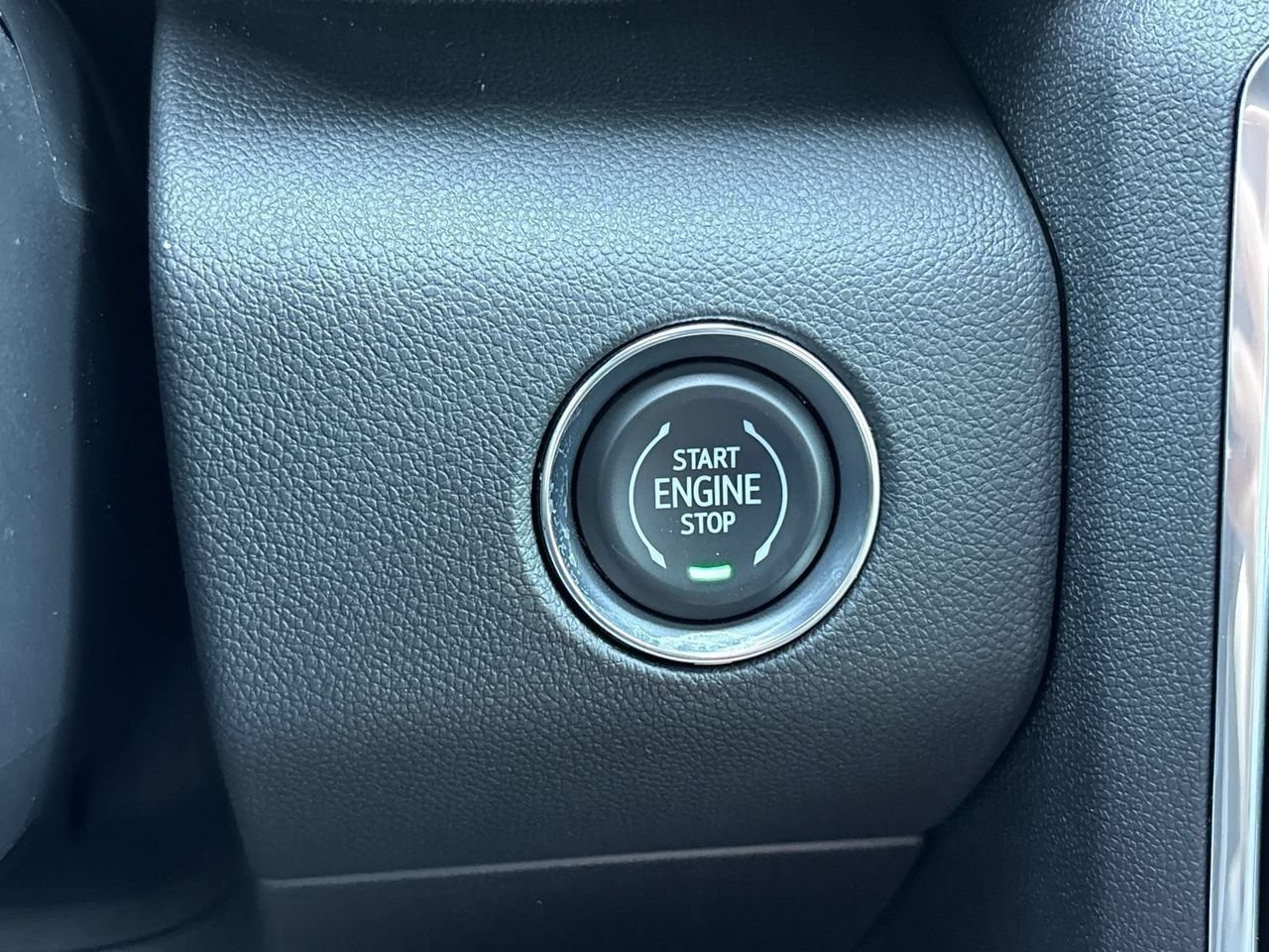 2026 GMC Acadia Elevation - Photo 11