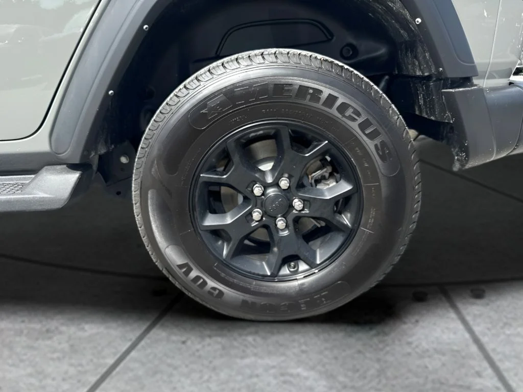Used 2022 Gray Jeep Unlimited Sport S image 22
