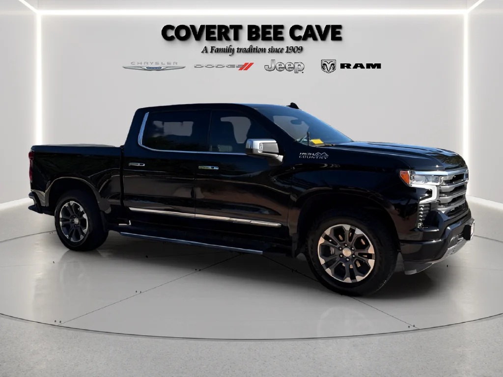 Used 2025 Black Chevrolet High Country image 12