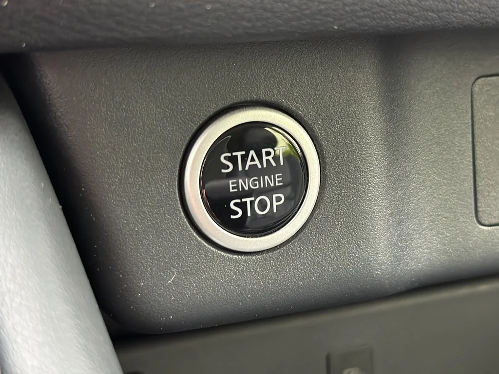 Used 2023 Black Nissan Platinum image 26