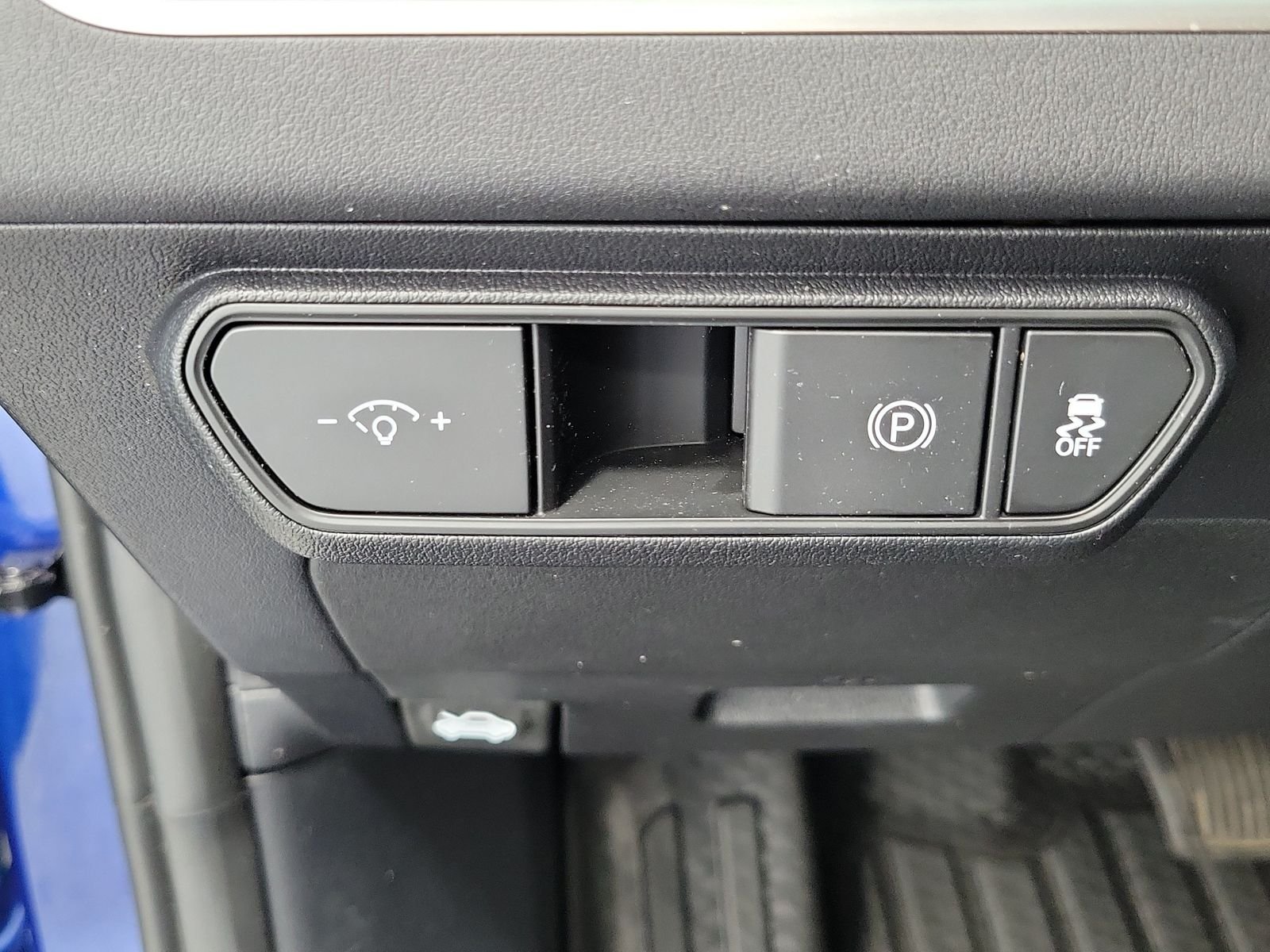 Used 2025 Blue Kia LXS image 11