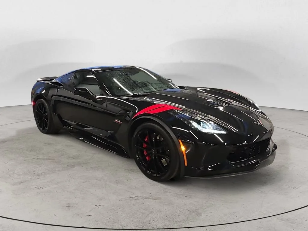 Used 2017 BLACK Chevrolet Grand Sport 2LT image 5