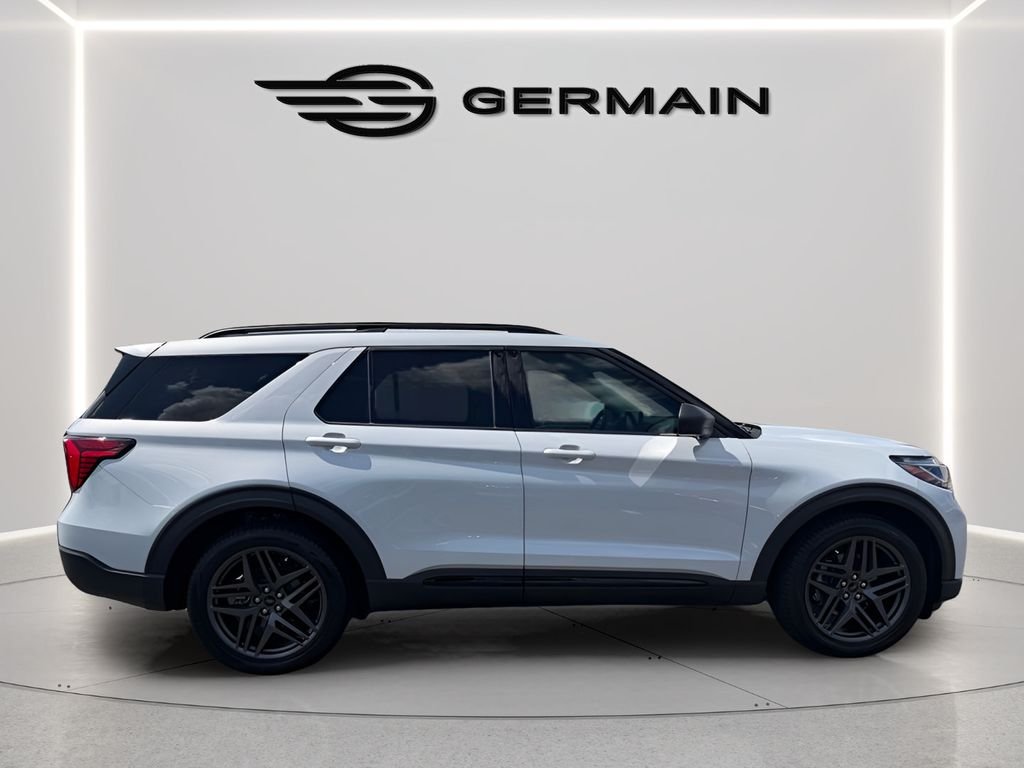 Used 2026 White Metallic Ford Active image 9