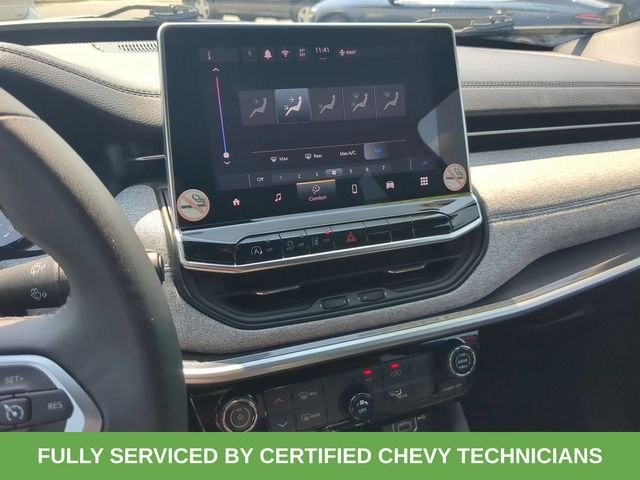Used 2024 Red Jeep Latitude image 34