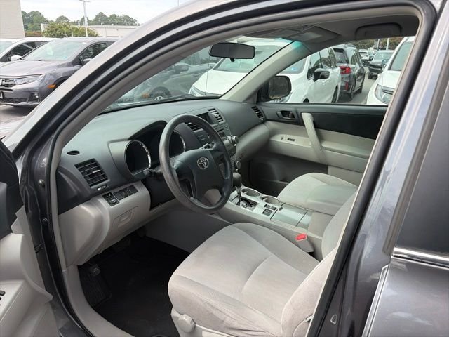 Used 2012 Magnetic Gray Metallic Toyota Base image 9
