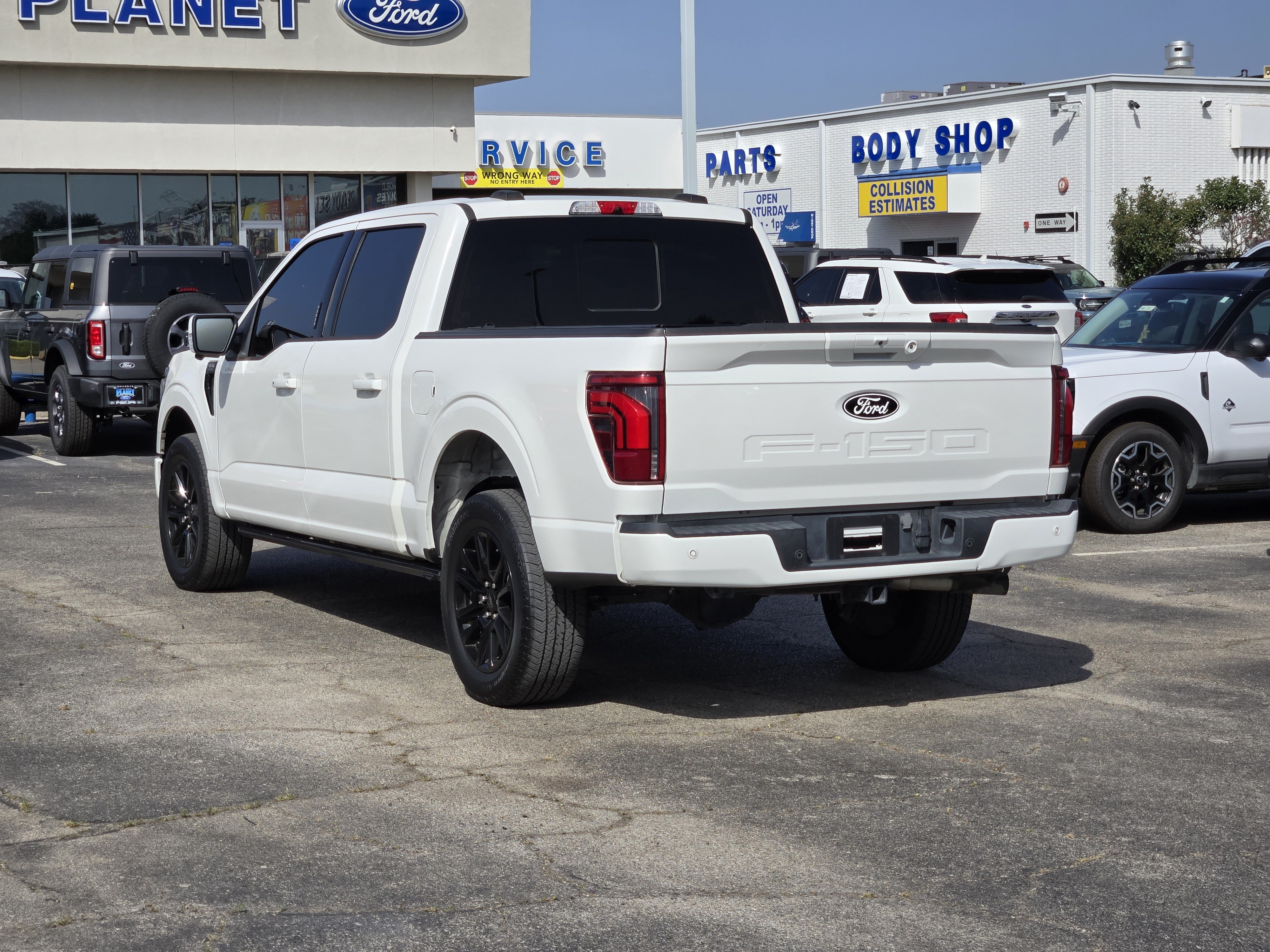 Used 2024 White Metallic Ford Platinum image 5