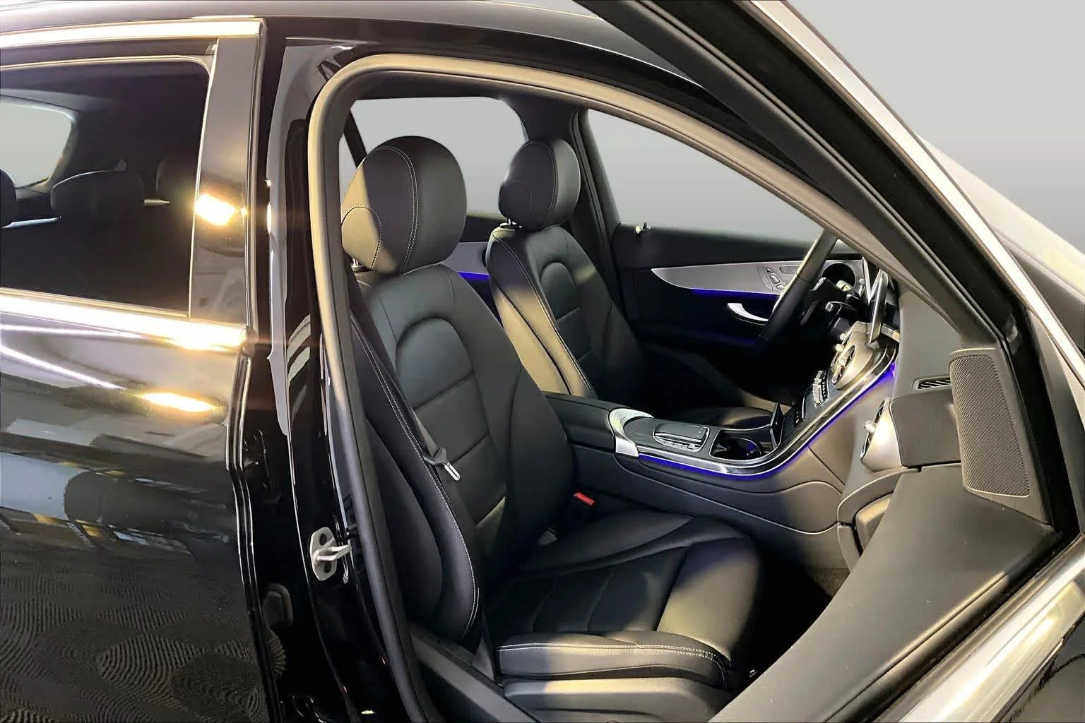 Certified Used 2022 Black Mercedes-Benz GLC 300 image 8