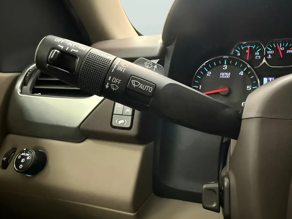 Used 2018 White Chevrolet LT image 25