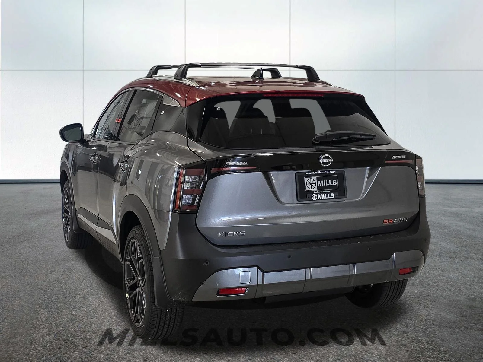 New 2026 Gun Metallic / Scarlet Ember Tintcoat Two-tone Nissan SR image 5