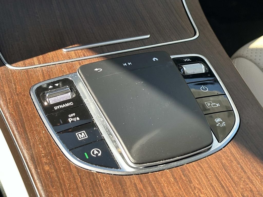 Certified Used 2022 Black Mercedes-Benz GLC 300 image 25