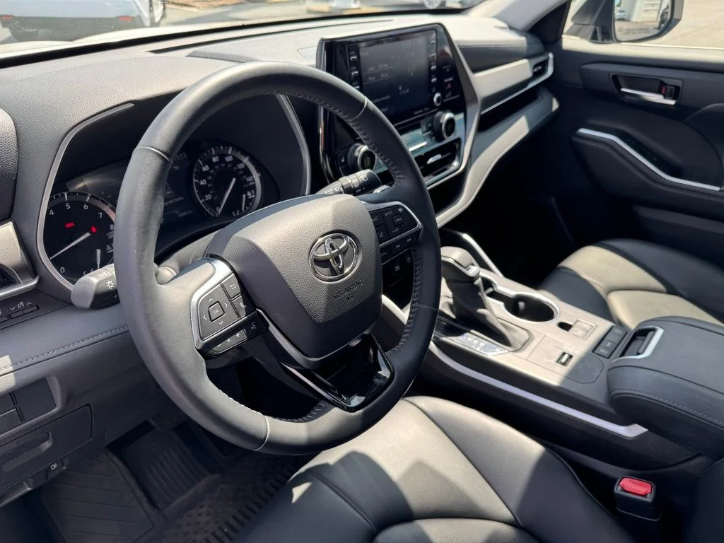 Certified Used 2021 White Toyota XLE image 16