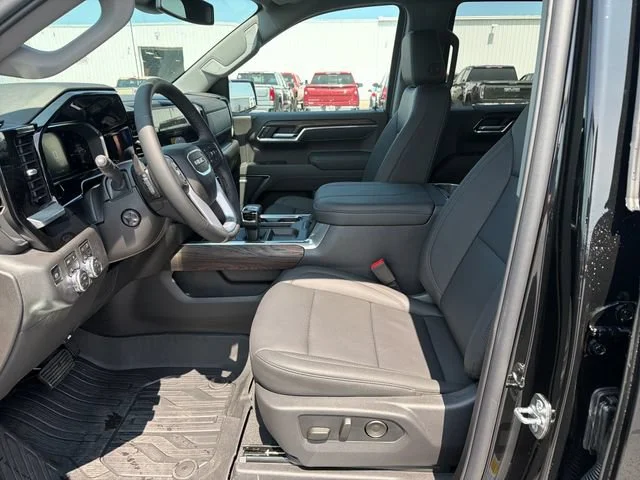 New 2026 Onyx Black GMC SLT image 11