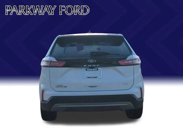 Used 2024 White Ford SEL image 4