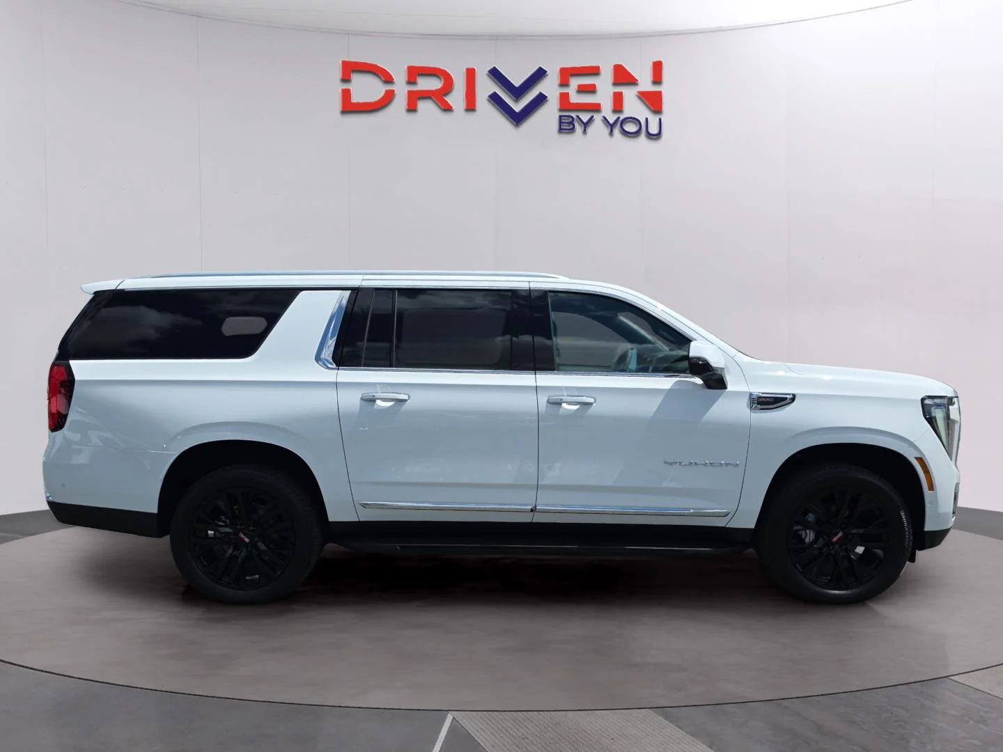 New 2026 Summit White GMC Elevation image 6