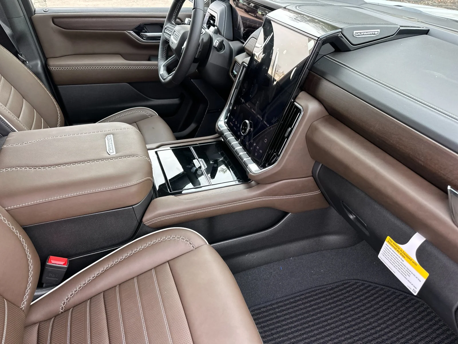 New 2027 Glacier White Tricoat GMC Denali Ultimate image 16