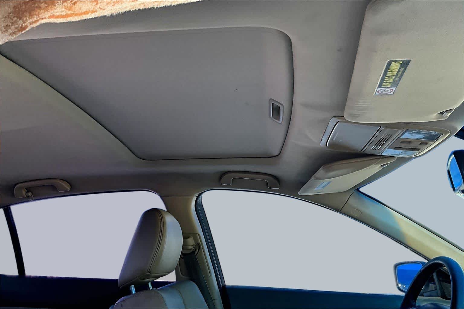 Used 2010 Taffeta White Honda EX-L image 13