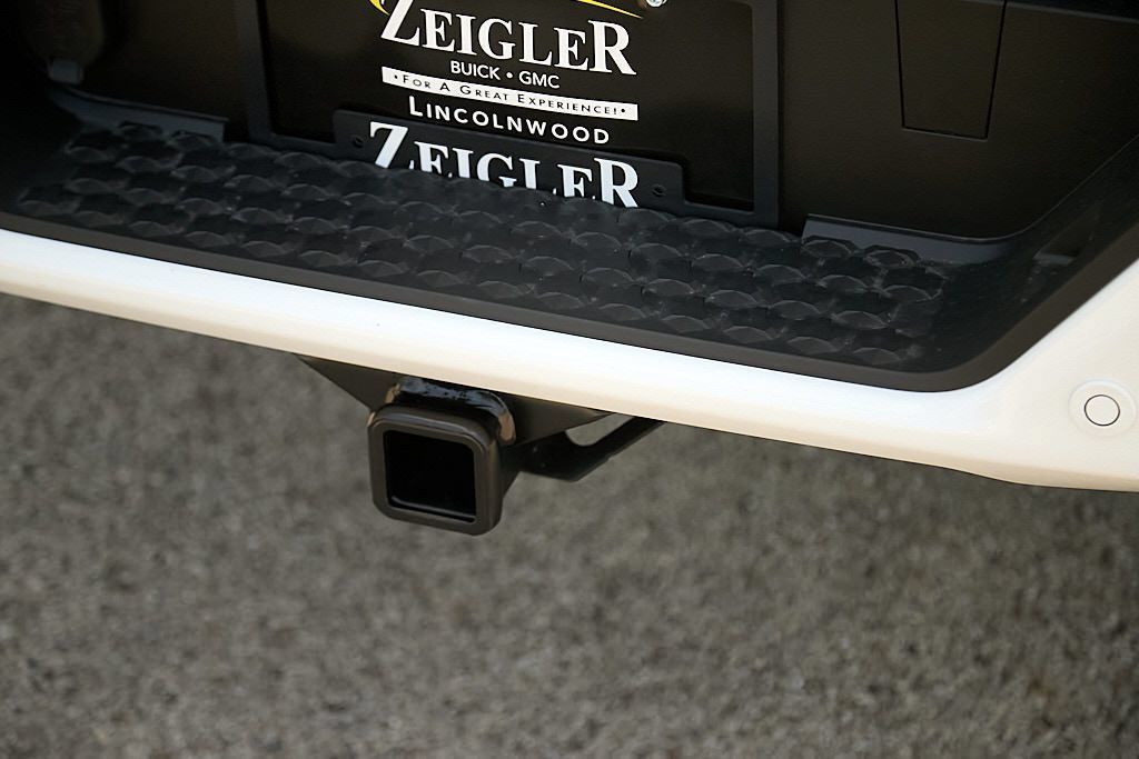 New 2026 Summit White GMC Elevation image 20