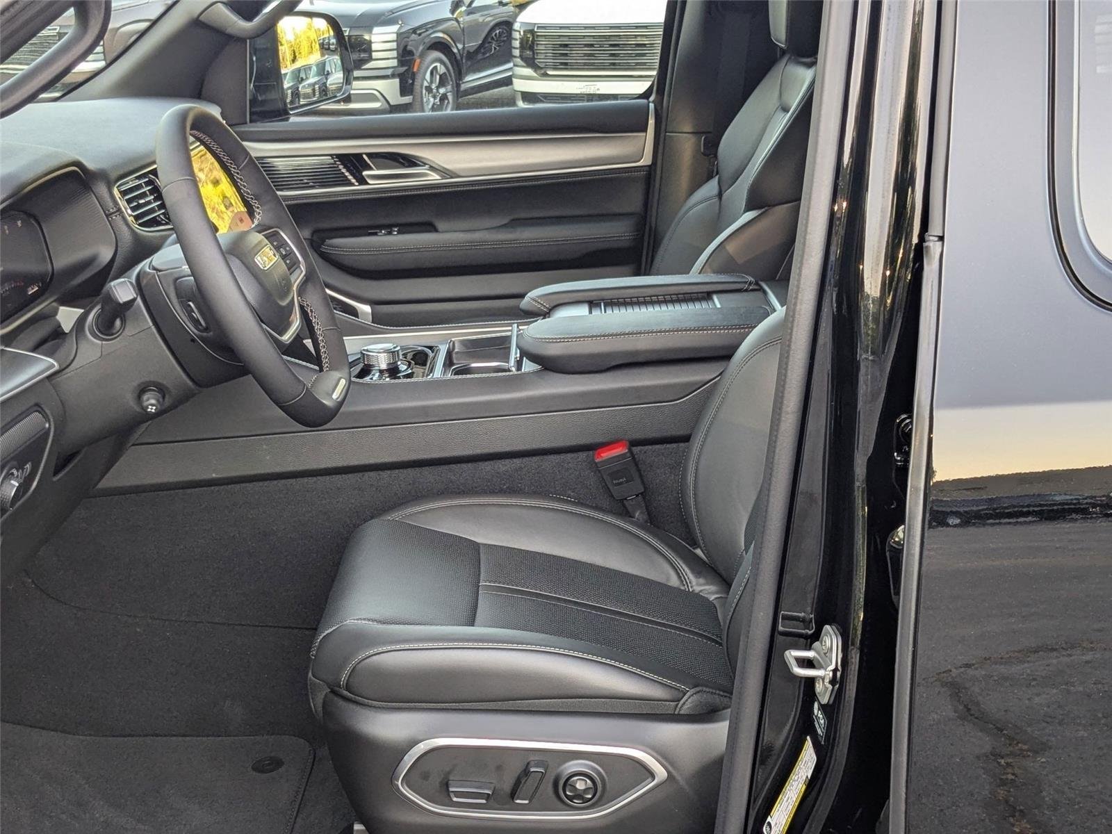 New 2026 High Gloss Black Exterior Paint Jeep 4X4 image 11