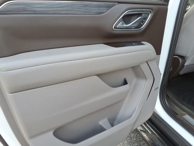 Used 2023 White GMC SLT image 18