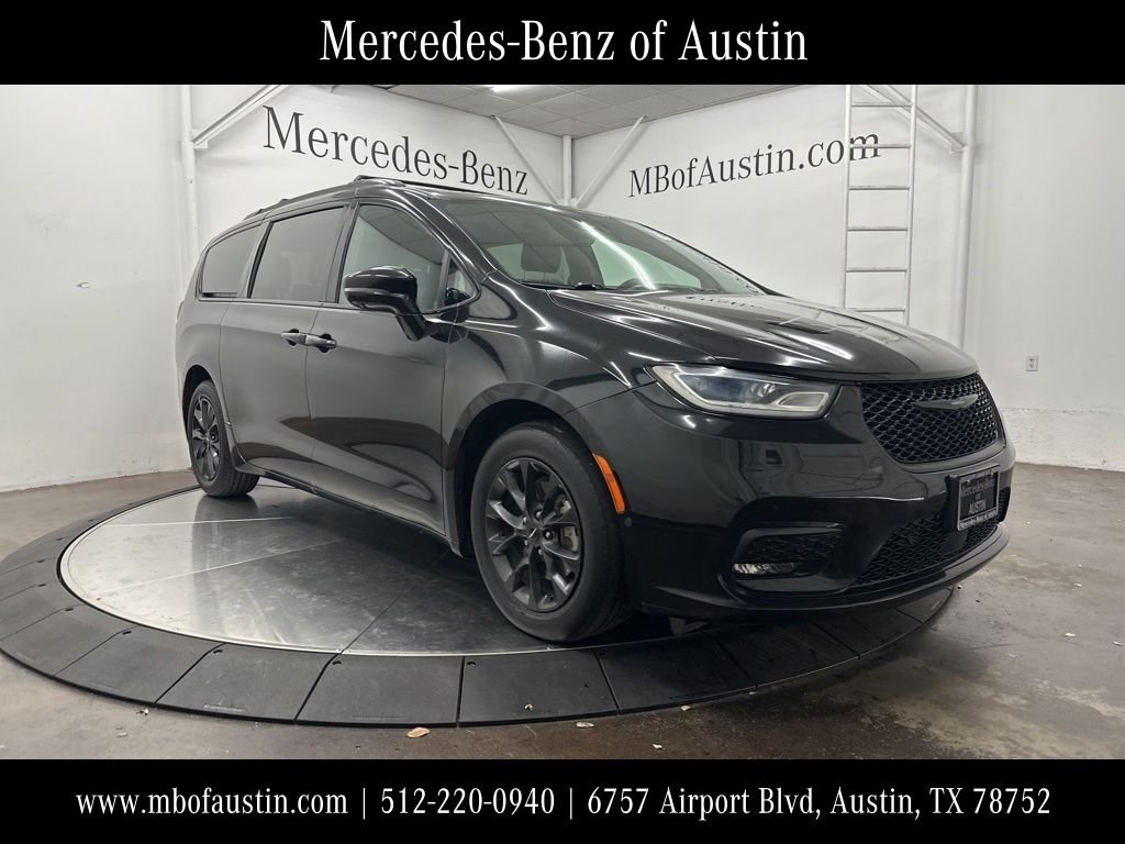 2021 Chrysler Pacifica Touring L's photo