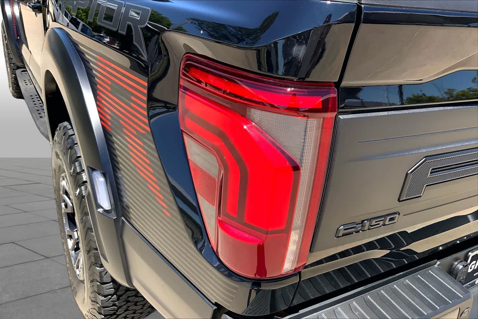 Used 2024 Agate Black Metallic Ford Raptor image 27