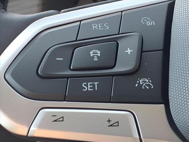 2026 Volkswagen Atlas SEL Premium R-Line - Photo 18