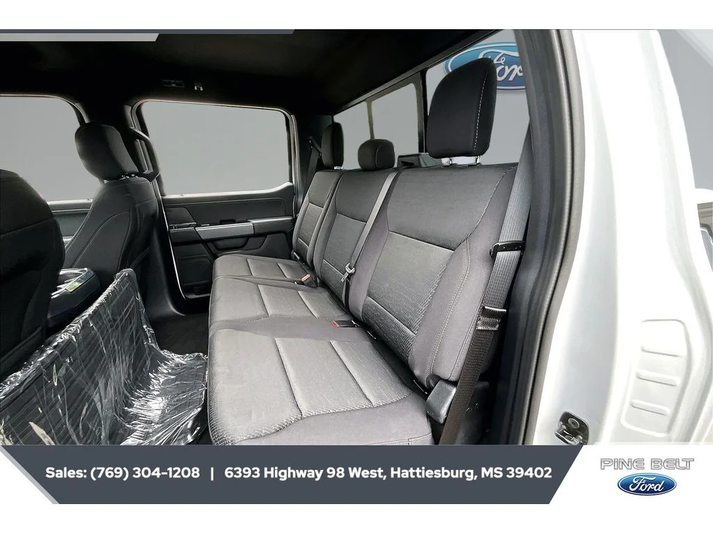 New 2026 Oxford White Ford XLT image 20
