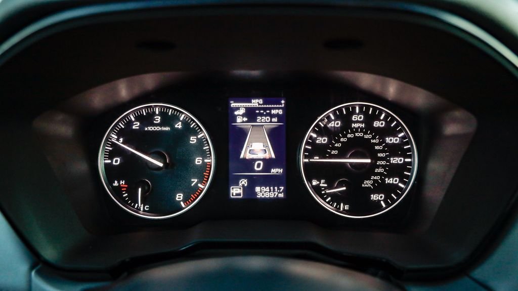 Used 2025 Crystal White Pearl Subaru Premium image 28