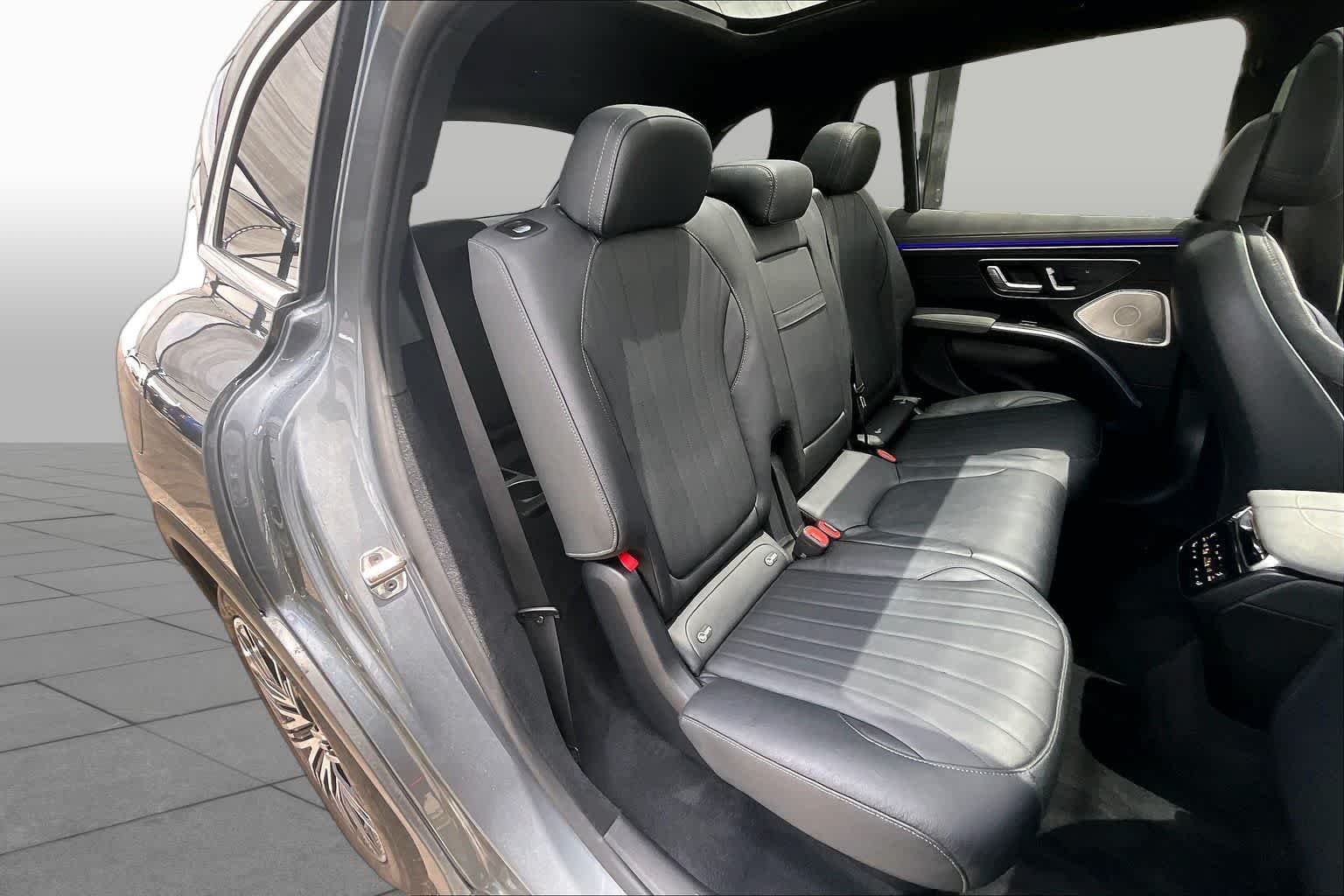 Used 2023 Selenite Grey Metallic Mercedes-Benz EQS 450 image 33
