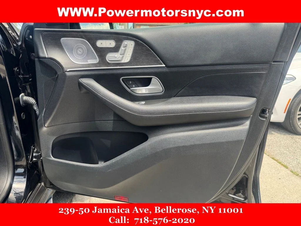 Used 2020 Black Mercedes-Benz GLS 580 image 27