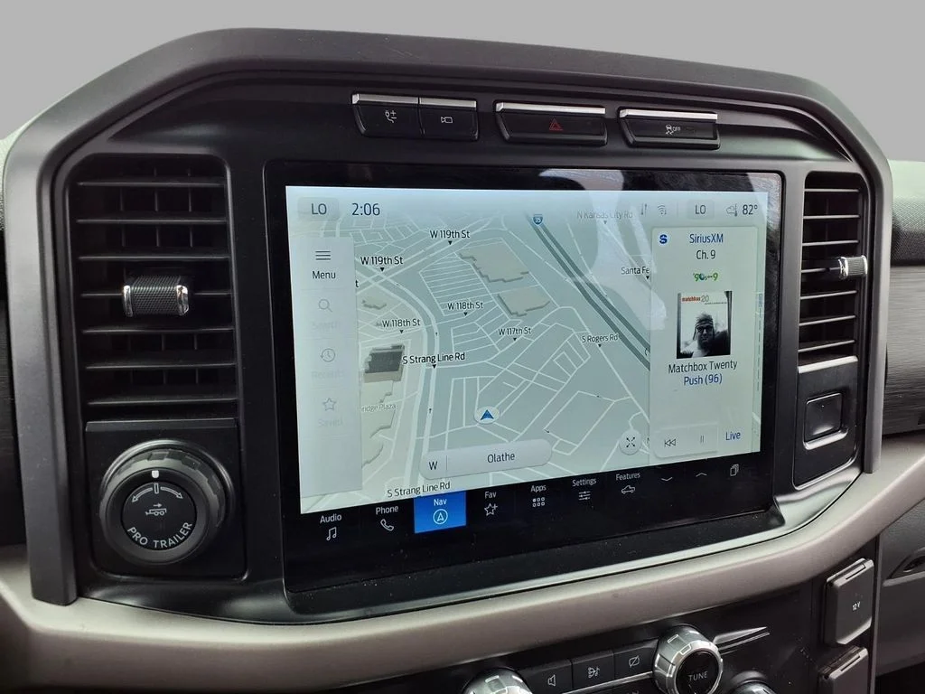 Used 2024 Gray Ford XLT image 8
