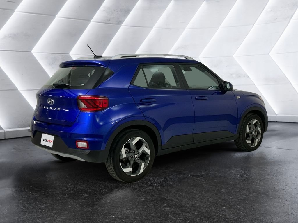Used 2024 Blue Hyundai SEL image 4