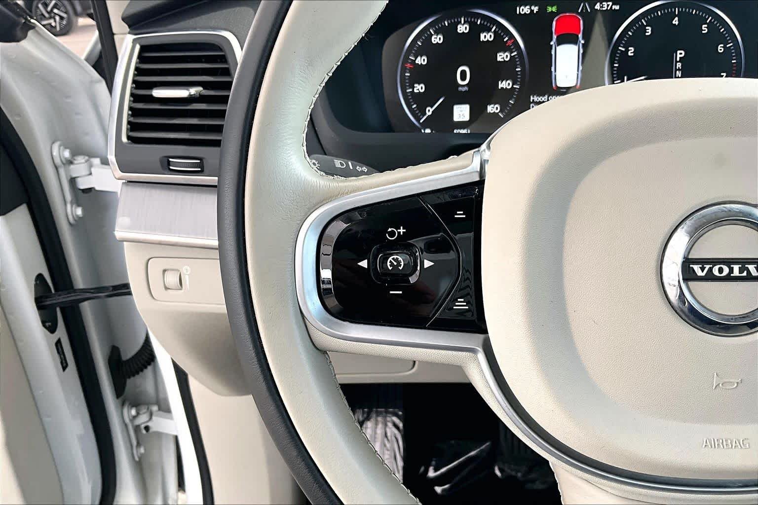 Used 2021 Crystal White Metallic Volvo Momentum image 24