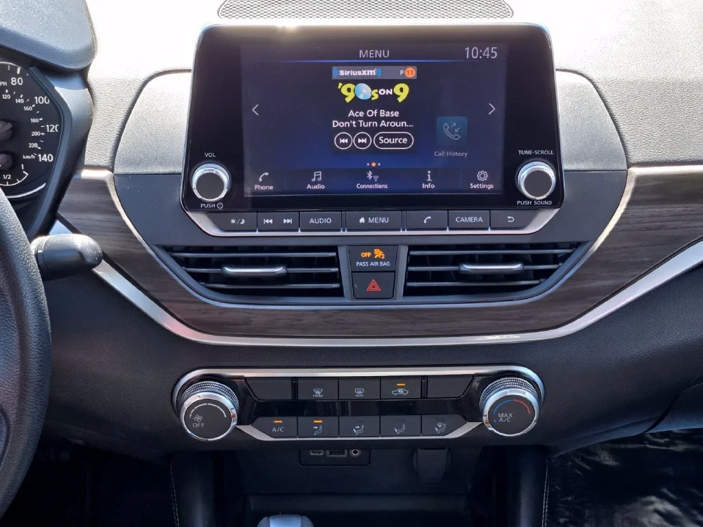 2023 Nissan Altima SV - Photo 16