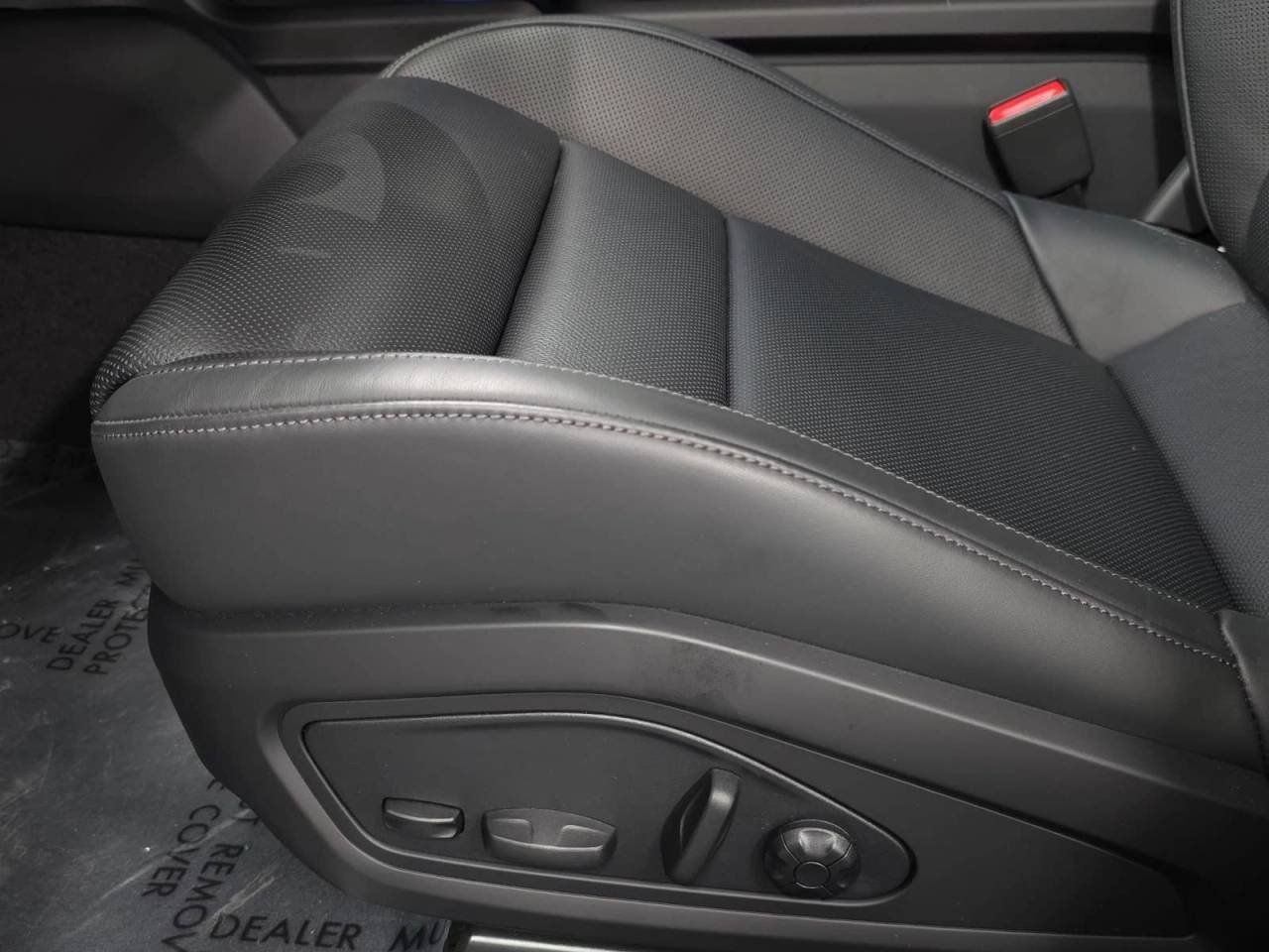 2026 Porsche Taycan S - Photo 24