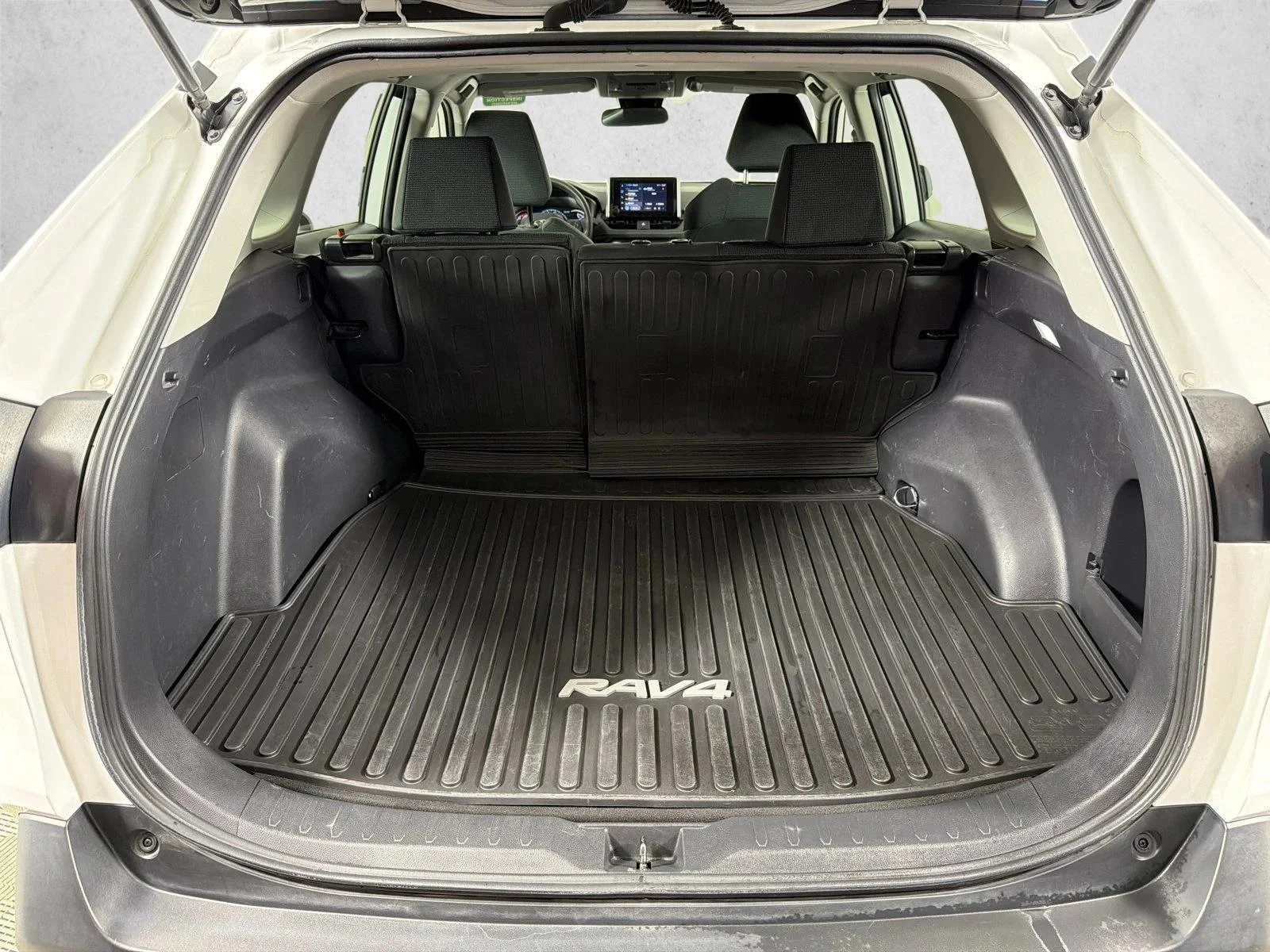 Used 2023 Silver Toyota LE image 18