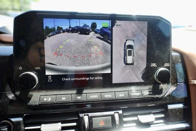 Used 2023 Gray Nissan Platinum image 6
