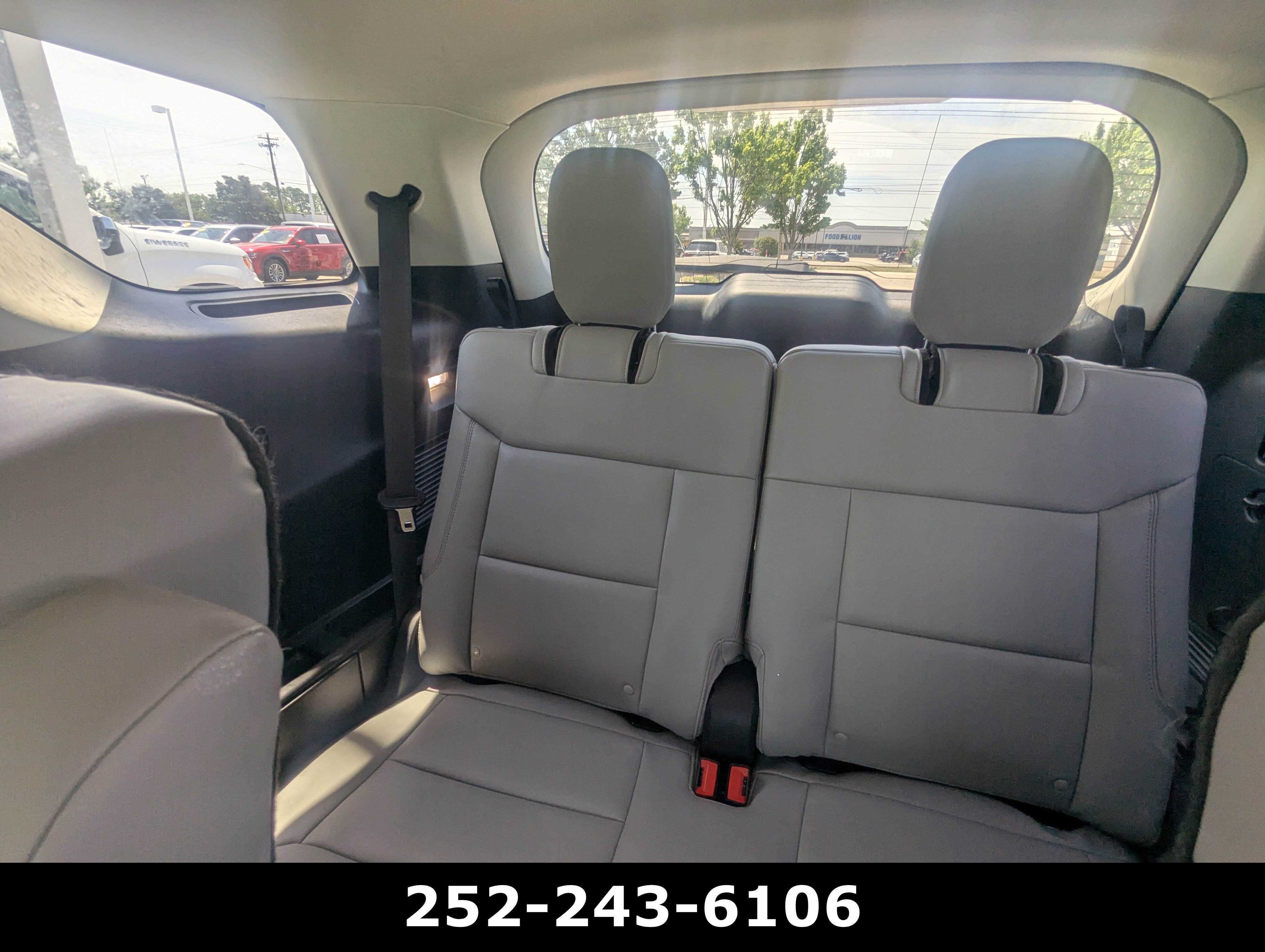 Used 2025 Vapor Blue Ford Active image 6