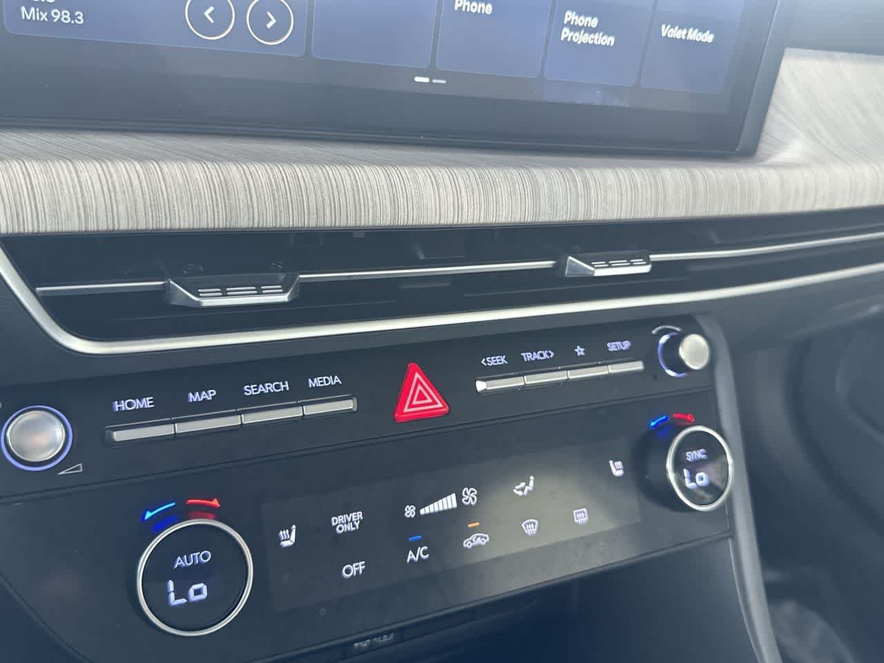 2025 Hyundai Sonata Hybrid SEL - Photo 20