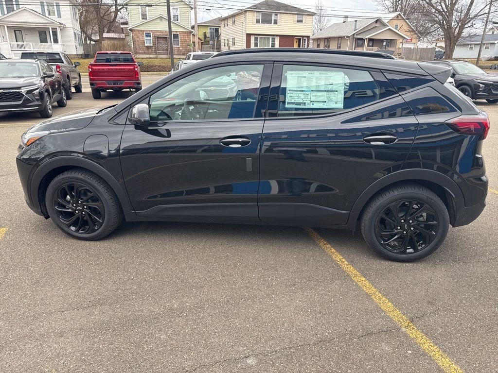 2027 Chevrolet Bolt RS - Photo 6
