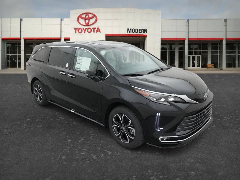 New 2026 Midnight Black Met Toyota Platinum image 10