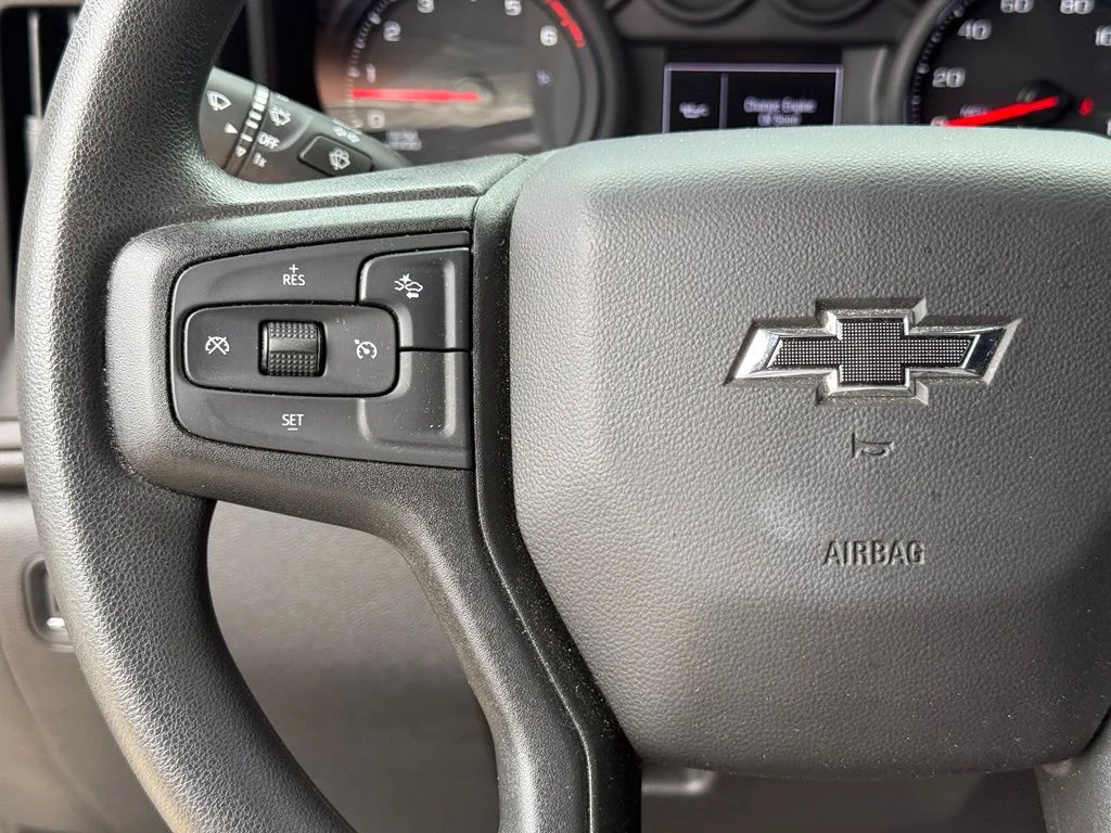 Used 2025 Gray Chevrolet Custom image 17