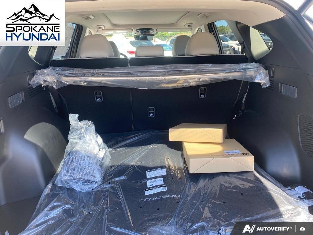 New 2026 Shimmering Silver Hyundai Limited image 16