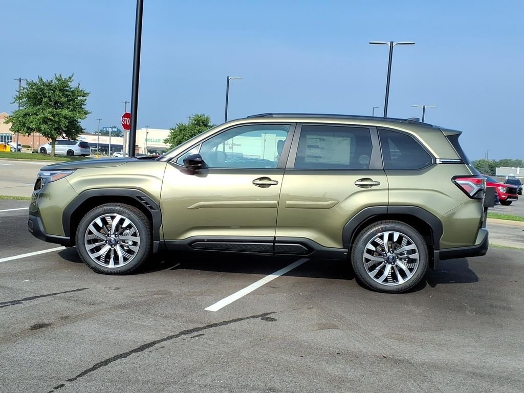 New 2026 AUTUMN GREEN METALLIC Subaru Touring image 2