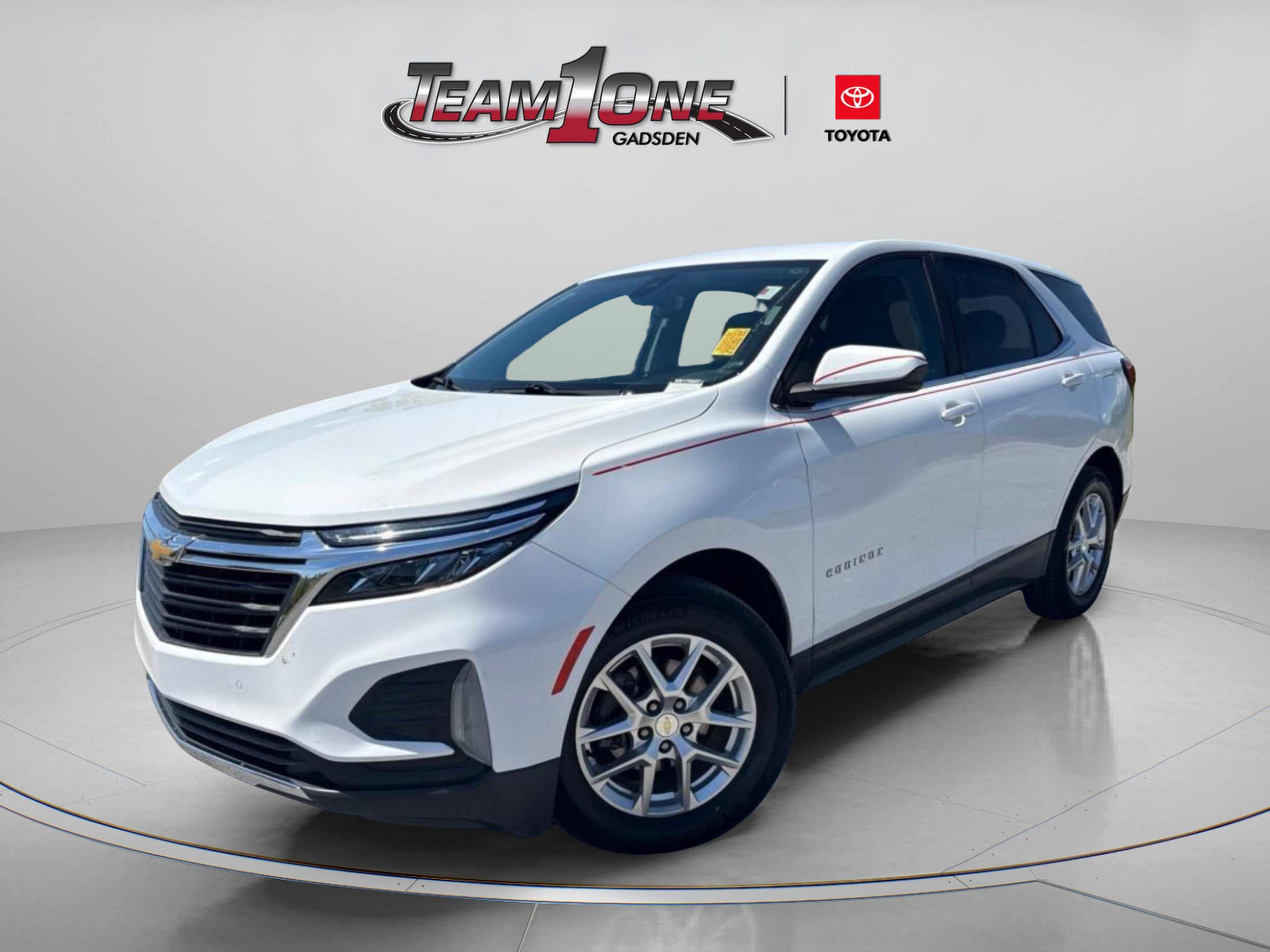Used 2022 Summit White Chevrolet LT image 4