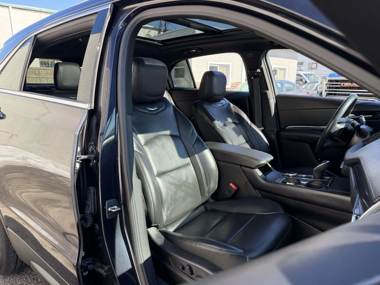 Used 2023 Gray Cadillac Luxury image 8