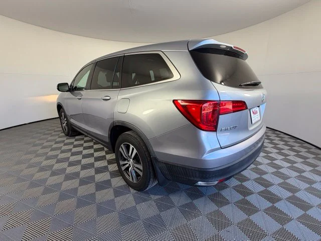 Used 2018 Silver Honda EX-L image 5
