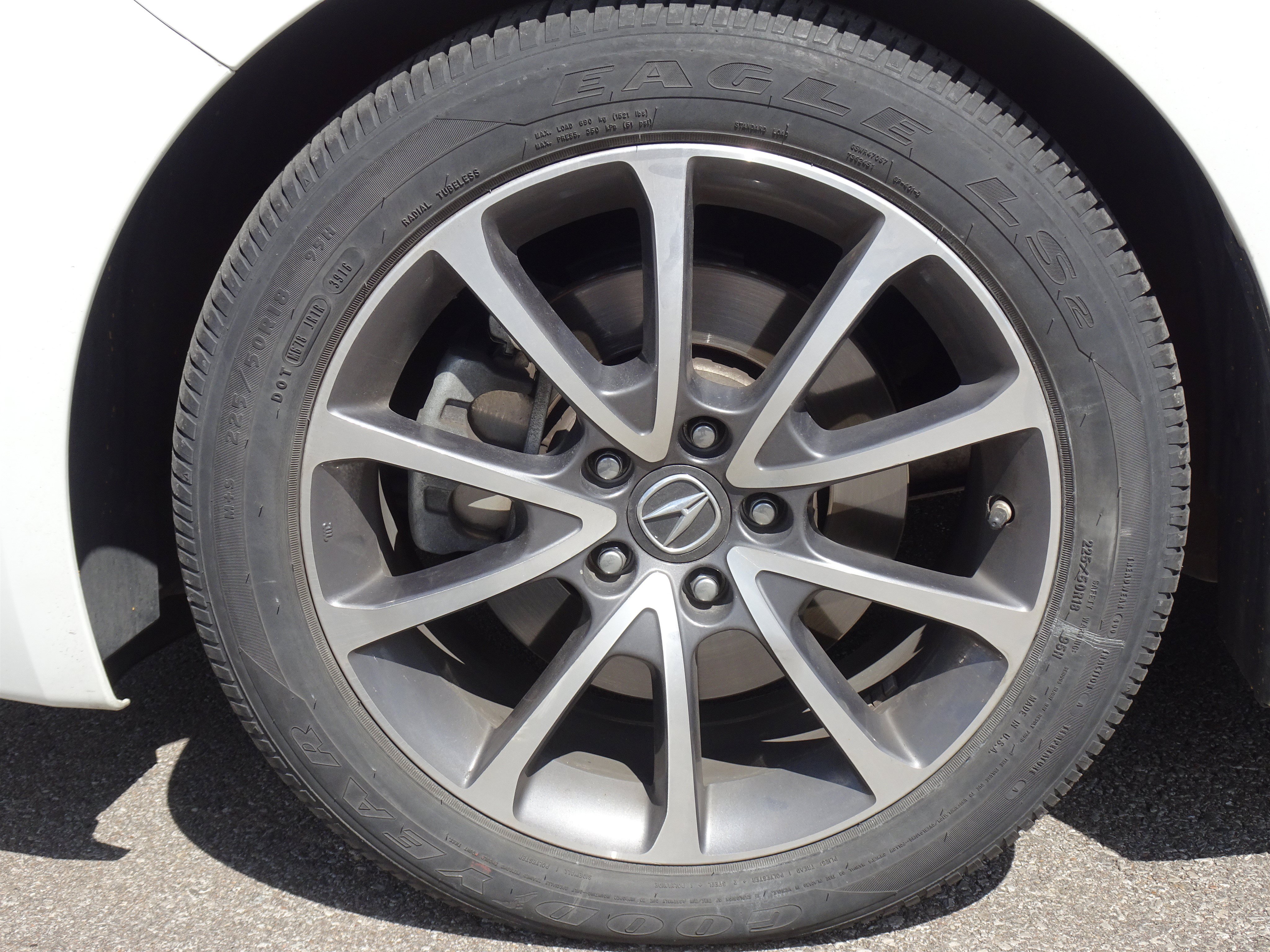 Used 2017 Bellanova White Pearl Acura V6 w/Advance Pkg image 24